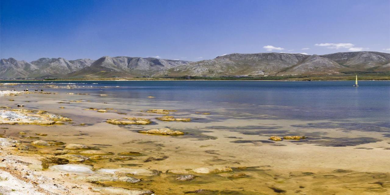 Отель Shalom Self Catering Клейнмонд Экстерьер фото