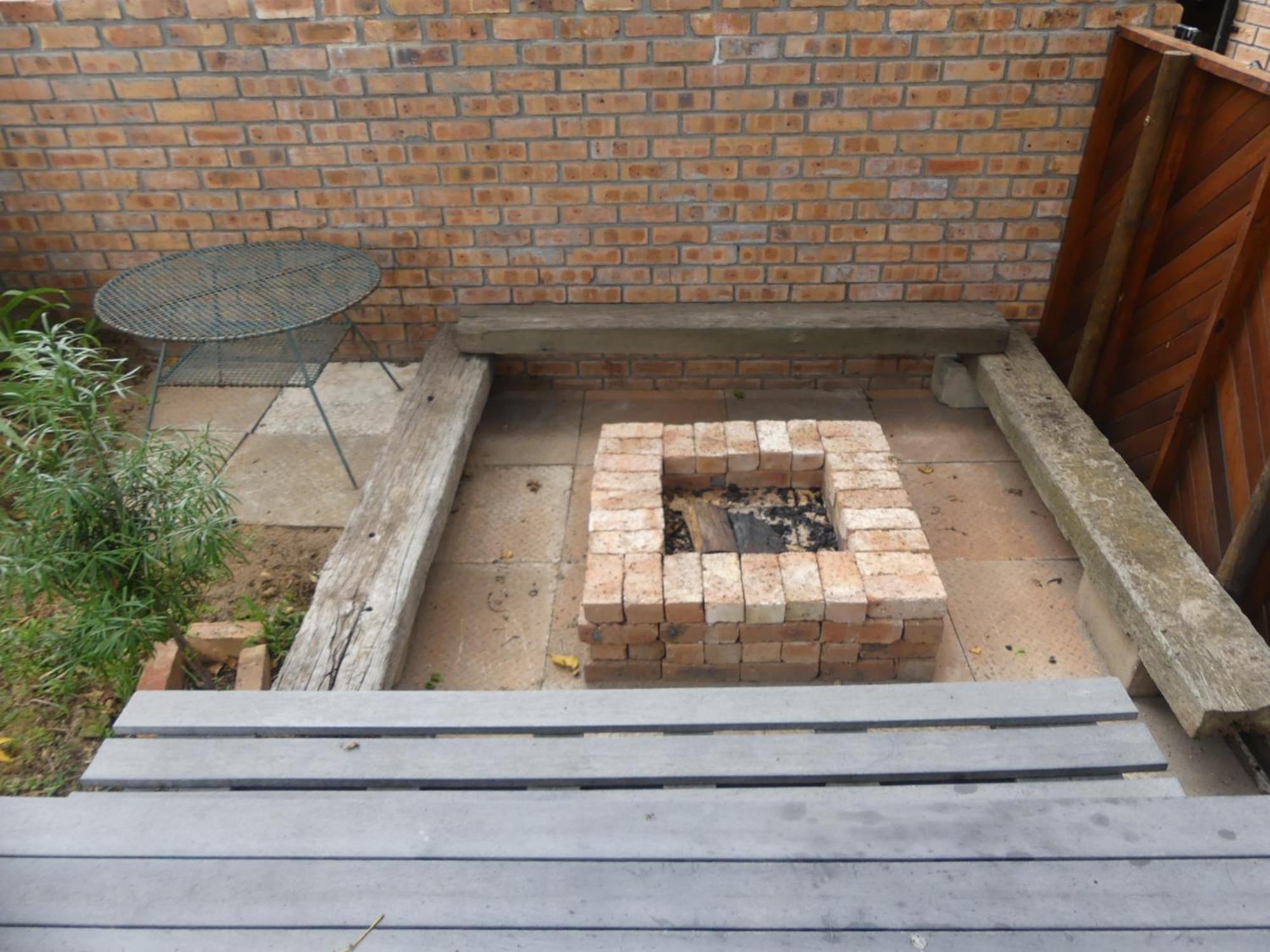 Отель Shalom Self Catering Клейнмонд Экстерьер фото